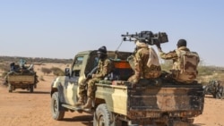 Hommage aux forces maliennes à Bamako