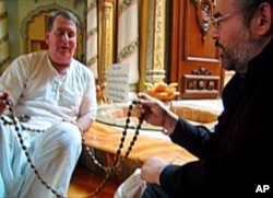 According to Jewish tradition, the truth is like adding links to a chain, rather than subtracting the assertions which don’t fit one’s preconceptions, personal beliefs or dogmas. Here Hirschfield meets with a Hindu devotee