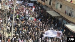 Syrian Kurds rally against Syrian President Assad in city of Qamishli (March 2012 photo)