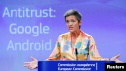 La comisionada europea de Competencia, Margrethe Vestager, durante la conferencia de prensa para anunciar multa a Google en Bruselas, Bélgica, el 18 de julio de 2018.