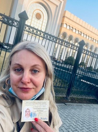 Katta yolda bir necha fohishalarni oldi Ofitsiant bilan porno jinsiy aloqa