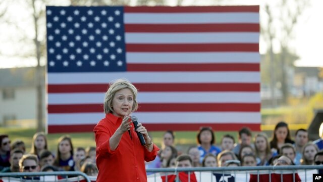 Hillary Clinton hizo campaña en Coalville, Iowa, el martes, 3 de noviembre de 2015.