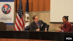 VOA Director David Ensor speaks with actress, model and maternal health advocate Liya Kebede at the Global Diaspora Forum, held at the State Department in Washington, D.C., on May 14.