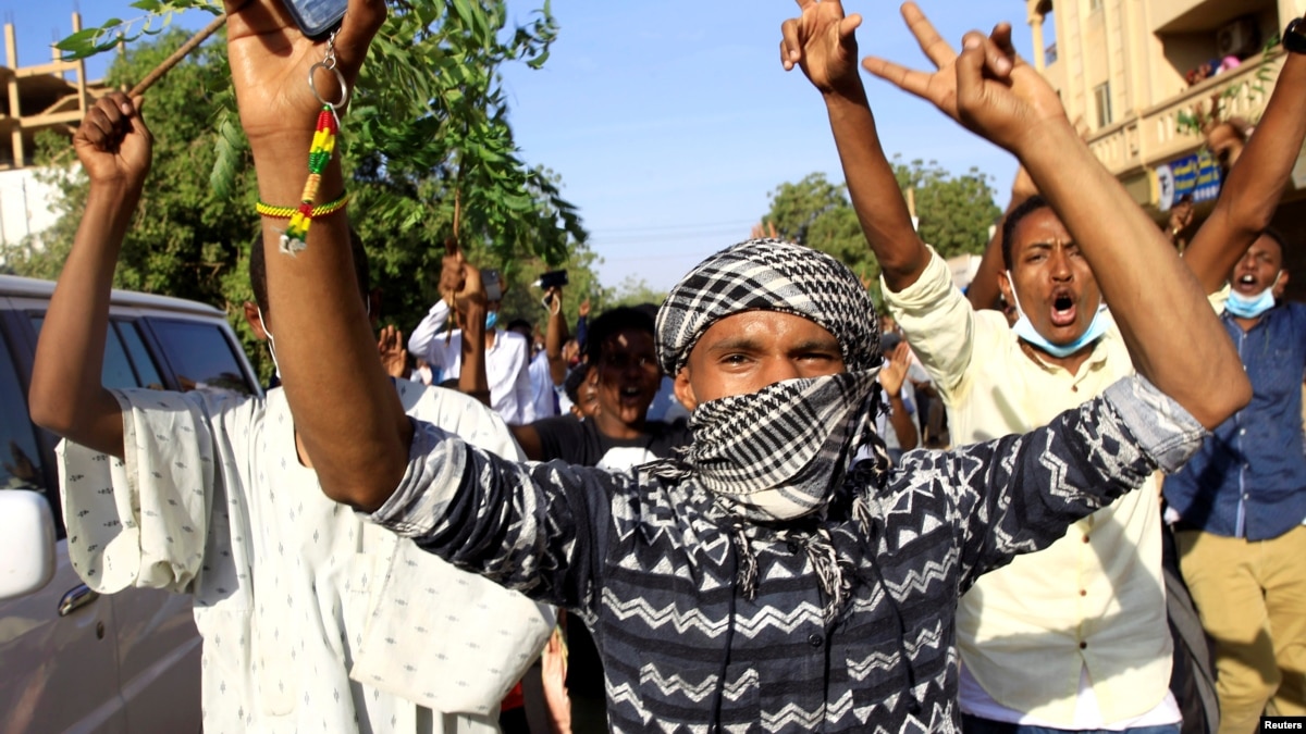 Demonstrasi Menuju Istana Presiden, Polisi Sudan Tembakkan Gas Air Mata
