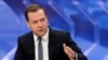 Медведев назвал позицию США по Сирии «глупой»