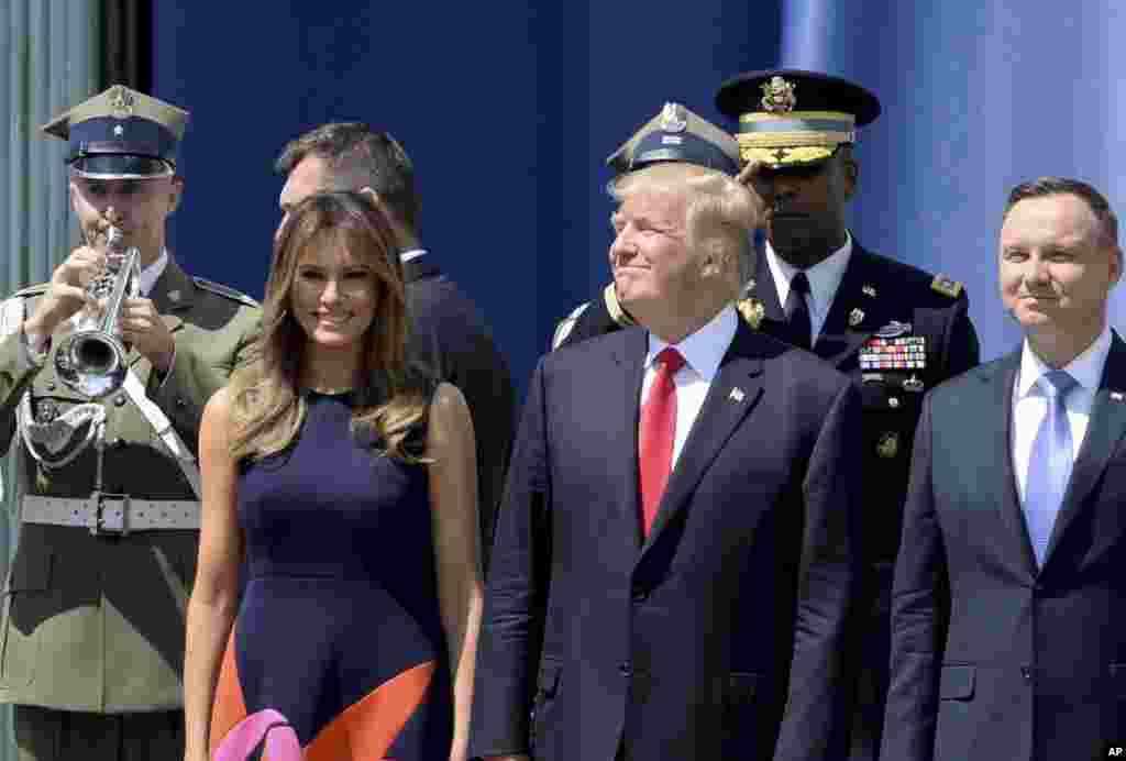 حضور دونالد ترامپ، رئیس جمهوری آمریکا به همراه بانوی اول در شهر ورشو در لهستان.