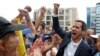 Ông Juan Guaido và người ủng hộ trong một cuộc biểu tình hôm 23/1.