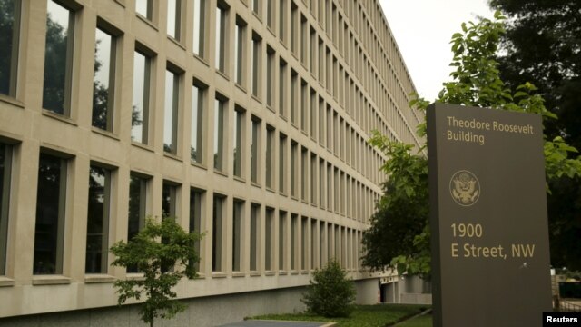 El reporte de la Oficina de Personal muestra que la proporción te hispanos en la fuerza laboral federal ha aumentado de 6,5% en el año 2000, a 8,4% en 2014.