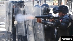 Durante las protestas registradas en 2014 fueron asesinados civiles y militares con armas de fuego en medio de las manifestaciones.