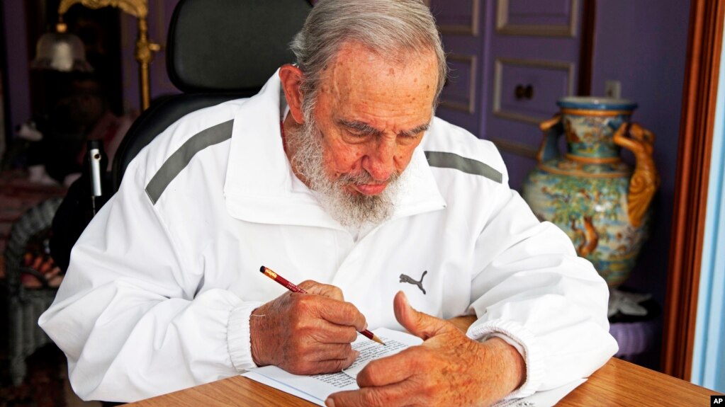 Kết quả hình ảnh cho fidel castro lúc gần chết