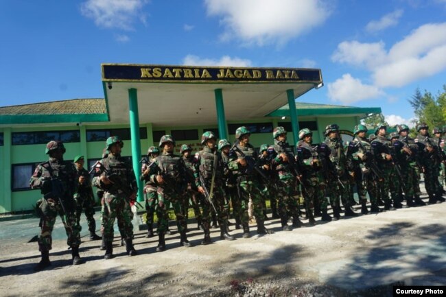 Operasi gabungan TNI-Polti mengamankan desa-desa di Nduga, Papua, pasca penembakan kelompok bersenjata awal Desember 2018. (Foto Courtesy: Kapendam XVII Cendrawasih Papua)