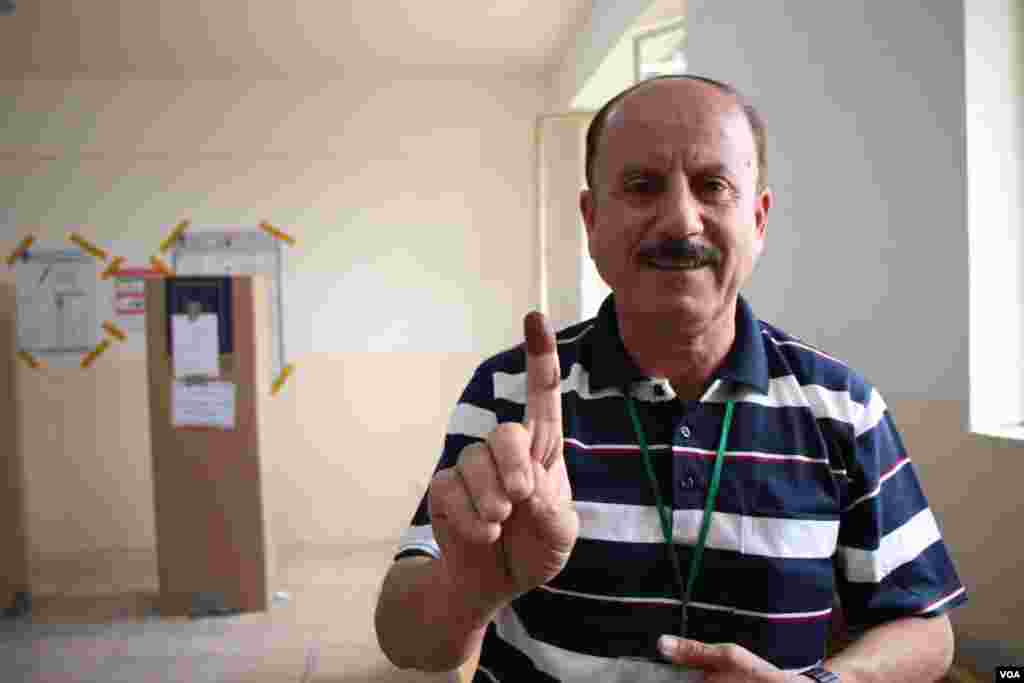 Jalel Ibrahim has been observing Iraqi elections since 1991. He says fraud-prevention measures are particularly necessary in Iraq, where political parties often fall on sectarian lines, May 12, 2018, in Irbil, Kurdistan Region, Iraq. (H. Murdock/VOA) 