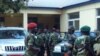 Militares guineenses antes de uma reunião com os partidos políticos (Arquivo)