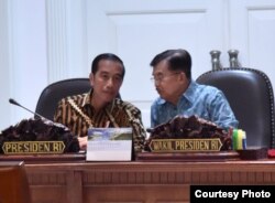 Presiden Joko Widodo dan Wapres Jusuf Kalla saat memimpin Sidang Kabinet Paripurna, RKP dan Kebijakan Ekonomi di Kantor Presiden, Rabu (6/3) (Foto: Biro Pers Sepres RI).