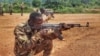 La France remet 1.400 fusils d'assaut à l'armée centrafricaine