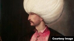 (Dari Wikipedia: Suleiman dalam sebuah foto yang berasal dari Titianc.1530)