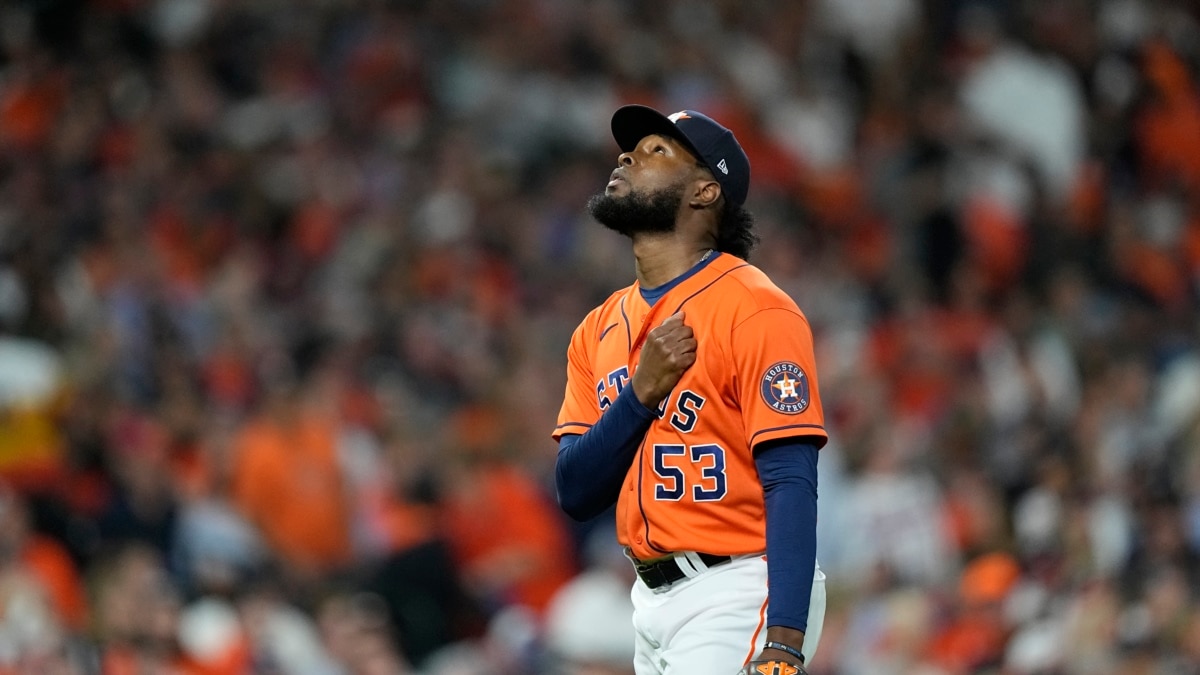 World Series: Jorge Soler hits historic home run as Atlanta Braves beat  Houston Astros in Game 1