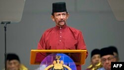 Sultan Brunei Hassanal Bolkiah berbicara di Bandar Seri Begawan (foto: dok). 