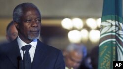 Kofi Annan, the U.N.-Arab League Special Envoy on Syria, attends a news conference with Arab League Secretary-General Nabil Al Araby at the Arab League headquarters in Cairo, March 8, 2012