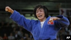 2012년 런던올림픽 여자 유도 52 kg급 결승에서 북한의 첫 금메달을 획득한 안금애 선수