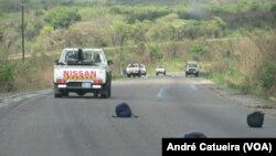 Foto tirada no local do incidente envolvendo caravana automóvel do líder da Renamo