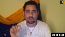 El coordinador político del partido opositor Voluntad Popular, Carlos Vecchio, huyó de Venezuela y se encuentra ahora en Estados Unidos.