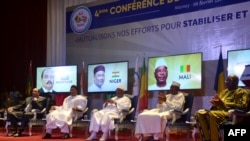 Les présidents du G5-Sahel lors de la réunion de l'organisation à Niamey, au Niger, le 6 février 2018.