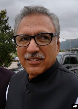 صدرِ پاکستان کے لیے پاکستان تحریکِ انصاف کے نامزد امیدوار ڈاکٹر عارف علوی
