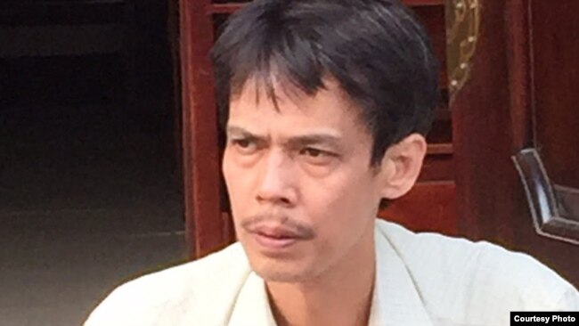 Nhà báo Phạm Chí Dũng.