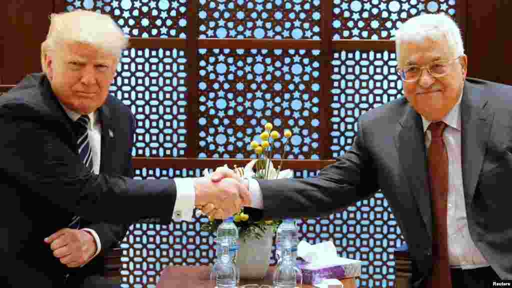 Presidente Donald Trump com o Presidente da Autoridade Palestina Mahmoud Abbas.