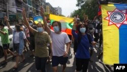 ရန်ကုန်မြို့က စစ်အာဏာသိမ်းမှု ဆန့်ကျင် ဆန္ဒပြပွဲတခု။ (မေ ၆၊ ၂၀၂၁)