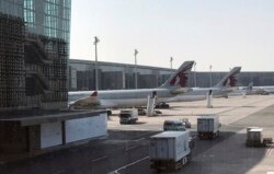 Qatar Airways di bandara Hamad Internasional, Doha, Qatar, 16 Juni 2017.