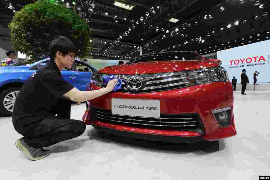 چین میں غیرملکی کاروں کی مانگ اتنی زیادہ نہیں ہے کیوں کہ لوگ عمومًا مقامی طور پر تیار ہونے والی گاڑیاں کو ترجیح دیتے ہیں۔