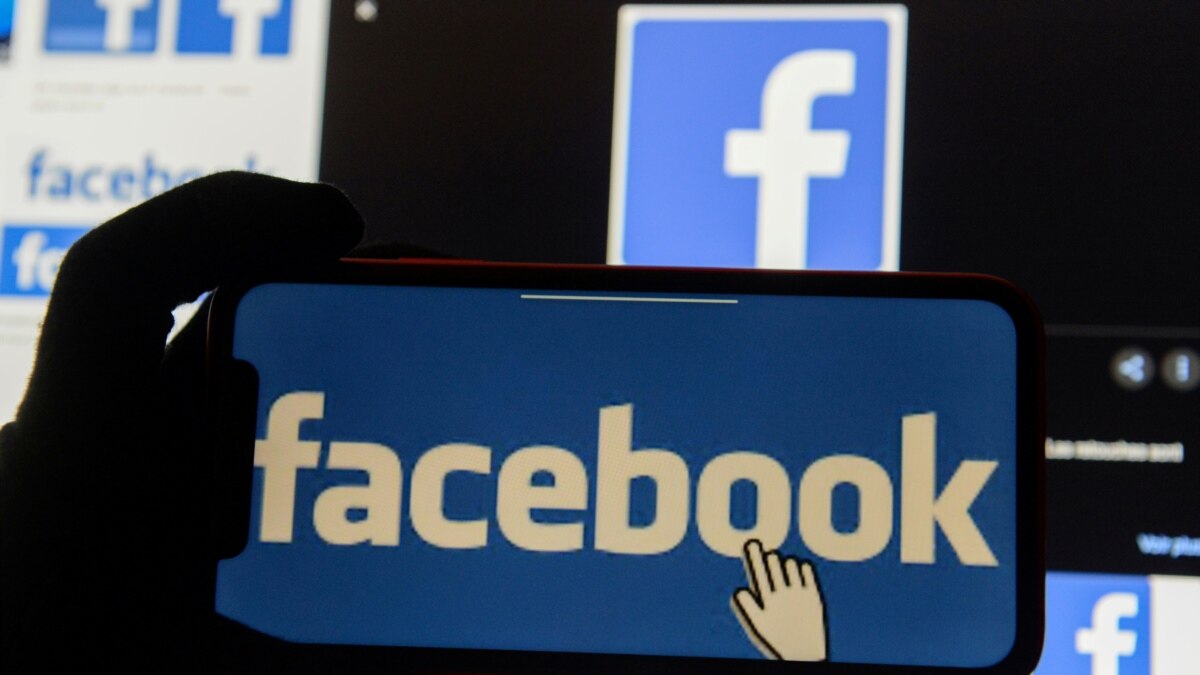Khi giáo viên bị ép làm 'biệt kích mạng' trên Facebook