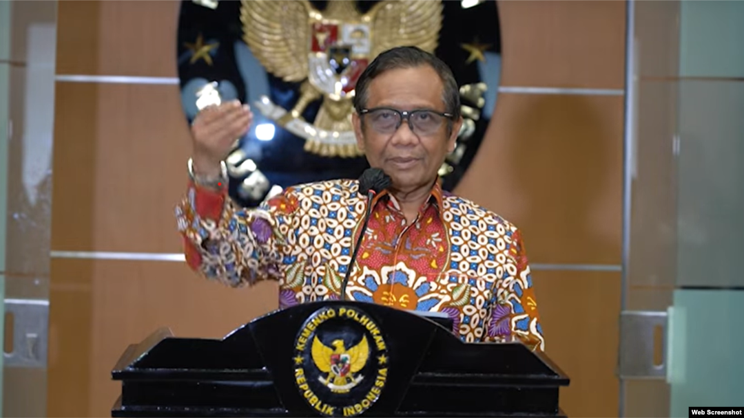 Menko Polhukam Mahfud MD memberikan konferensi pers di Jakarta (foto: dok./courtesy: Kemenko Polhukam)
