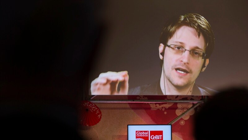 US Whistleblower Snowden Gets Russian Passport, TASS Reports