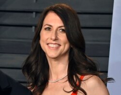 Mackenzie Scott, mantan istri pendiri Amazon, Jeff Bezos.
