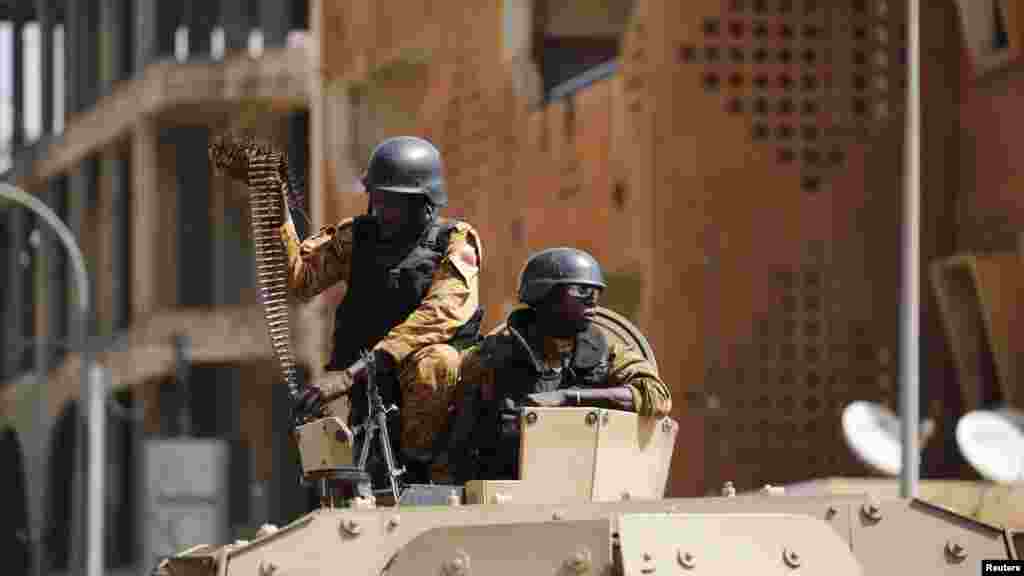 Burkina Fasoda 28 kishini o'ldirgan terror xurujlaridan keyin...
