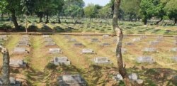 Sejumlah makam korban peristiwa 1998 di TPU Pondok Rangon, Jakarta. (Foto: Sasmito)