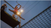 Pemain Trapeze Perempuan Tertua di Dunia Lawan Stereotipe