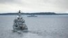 Швеция продолжает поиски подозрительной подводной лодки