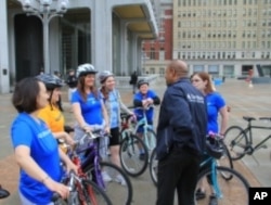 Philadelphia Mayor Michael Nutter chats with participants in National Bike to Work Day.