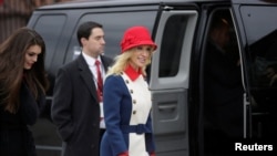 Bà Kellyanne Conway trong ngày lễ nhậm chức Tổng thống Mỹ lần thứ 58 ở Thủ đô Washington, 20/1/2017.