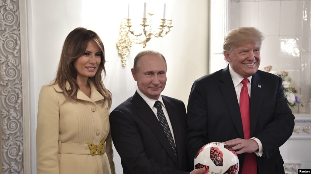 Tổng thống Trump trong cuộc gặp thượng đỉnh với Putin