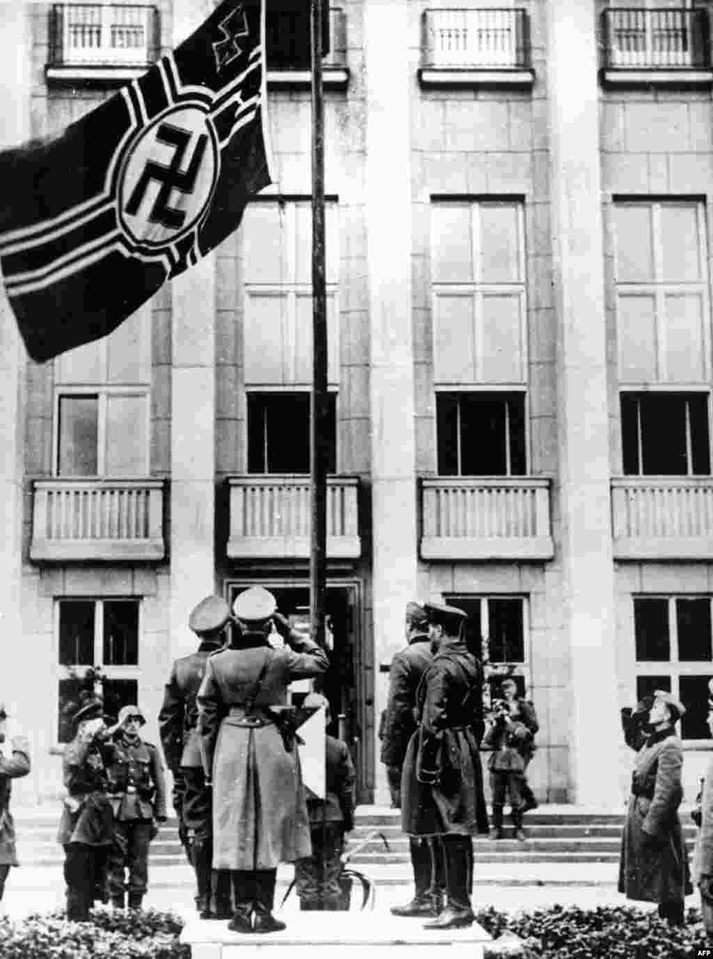 70 лет назад, в 4 часа утра