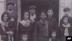 Khmer Rouge prison staff and family of S-21. 