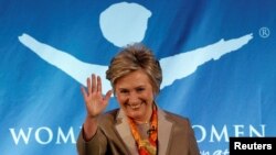 Cựu Ngoại trưởng Mỹ Hillary Clinton dự diễn đàn phụ nữ ở New York, ngày 2/5/2017