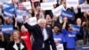 Senator Vermont Bernie Sanders pada malam pemilihan pendahuluan di Manchester, New Hampshire, 11 Februari 2020. 