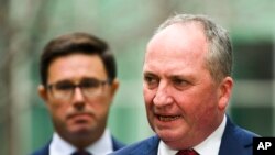 Pemimpin Nasional yang baru terpilih Barnaby Joyce berbicara kepada media selama konferensi pers di Gedung Parlemen di Canberra, Australia, Senin, 21 Juni 2021. (Foto: (Lukas Coch/AAP Image via AP)