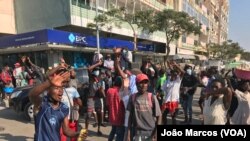 Manifestação contra caos na Saúde em Benguela, Angola